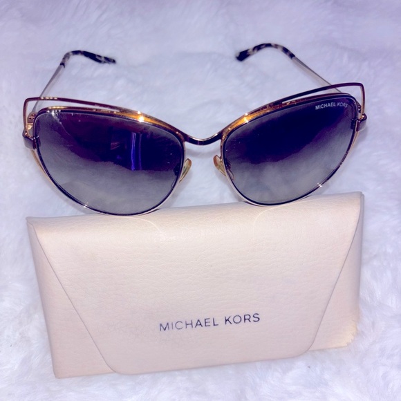 Michael Kors Black and Gold Sunglasses with Aviator Lenses - Picture 2 of 10